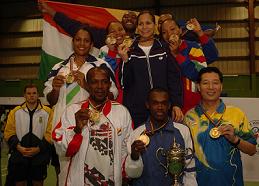 La joie des raquettes seychelloises apr�s leur victoire contre les Sud-Africains pour atteindre le sommet de l�Afrique